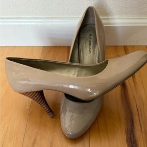 Bandolino Women's Tan Pumps